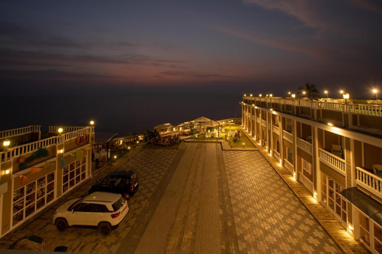 State Beach Resort And Spa Kannur Εξωτερικό φωτογραφία