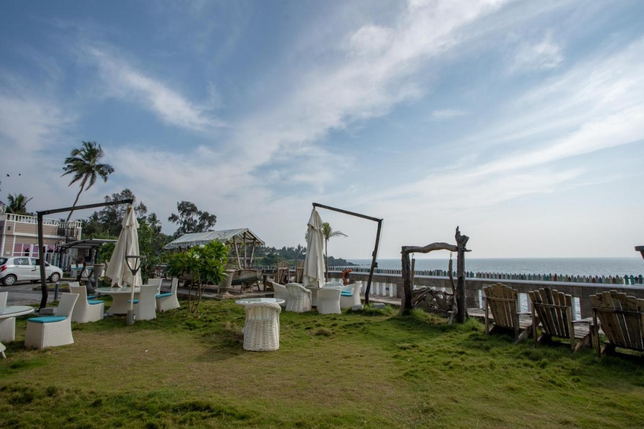 State Beach Resort And Spa Kannur Εξωτερικό φωτογραφία