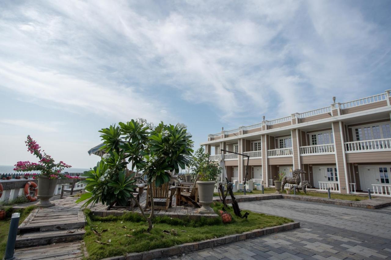 State Beach Resort And Spa Kannur Εξωτερικό φωτογραφία