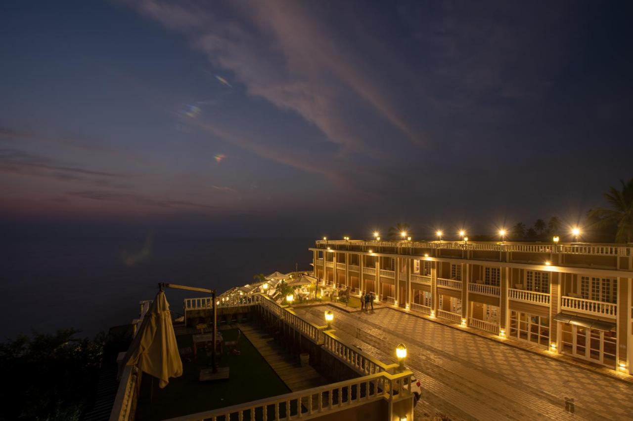 State Beach Resort And Spa Kannur Εξωτερικό φωτογραφία