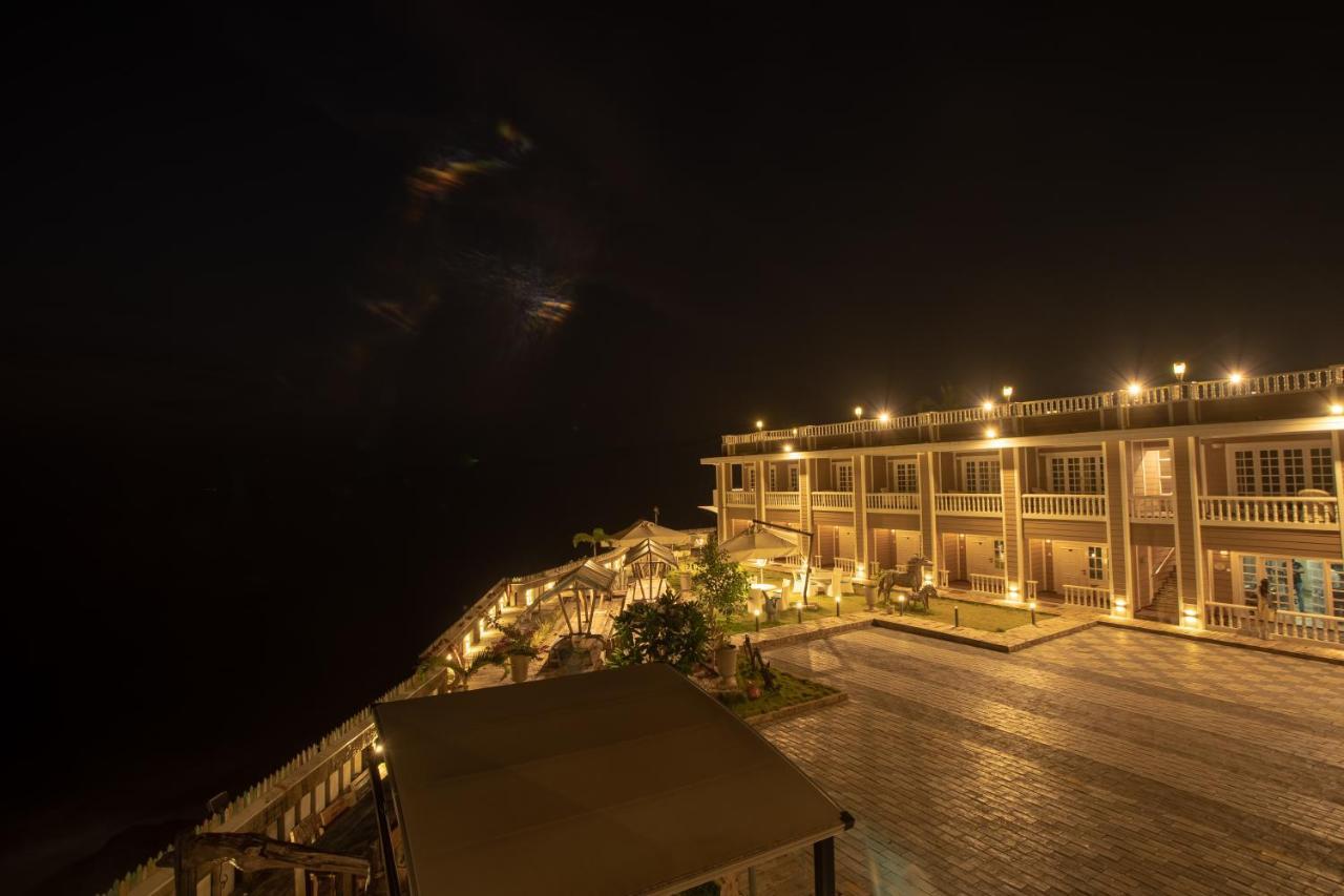 State Beach Resort And Spa Kannur Εξωτερικό φωτογραφία