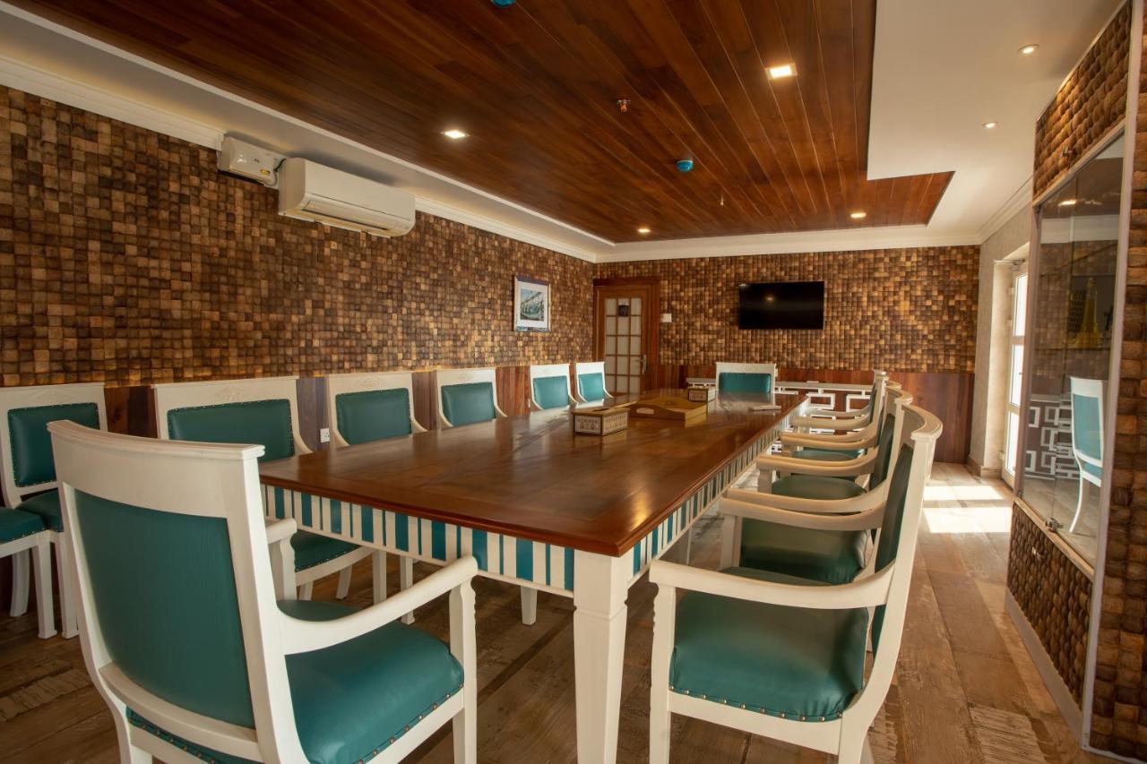 State Beach Resort And Spa Kannur Εξωτερικό φωτογραφία