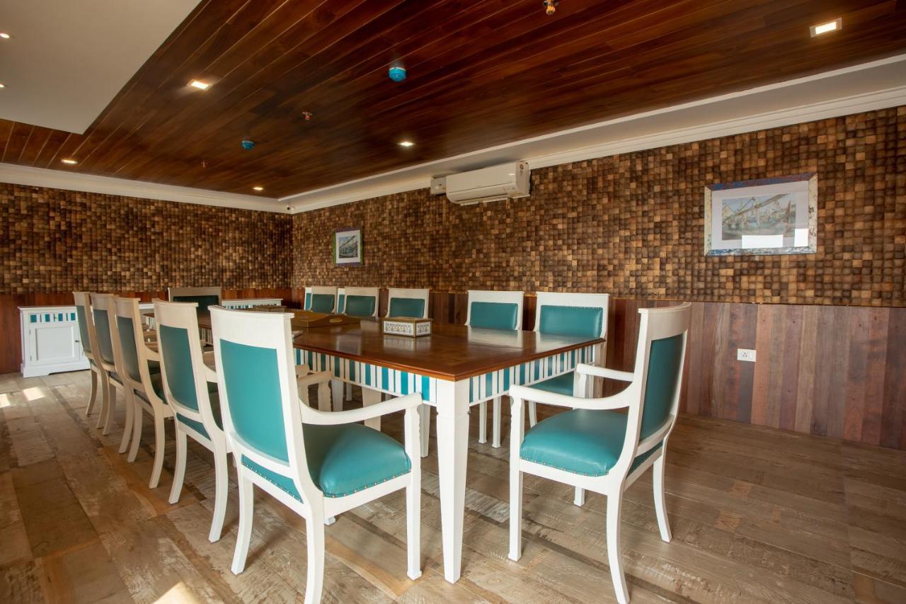 State Beach Resort And Spa Kannur Εξωτερικό φωτογραφία